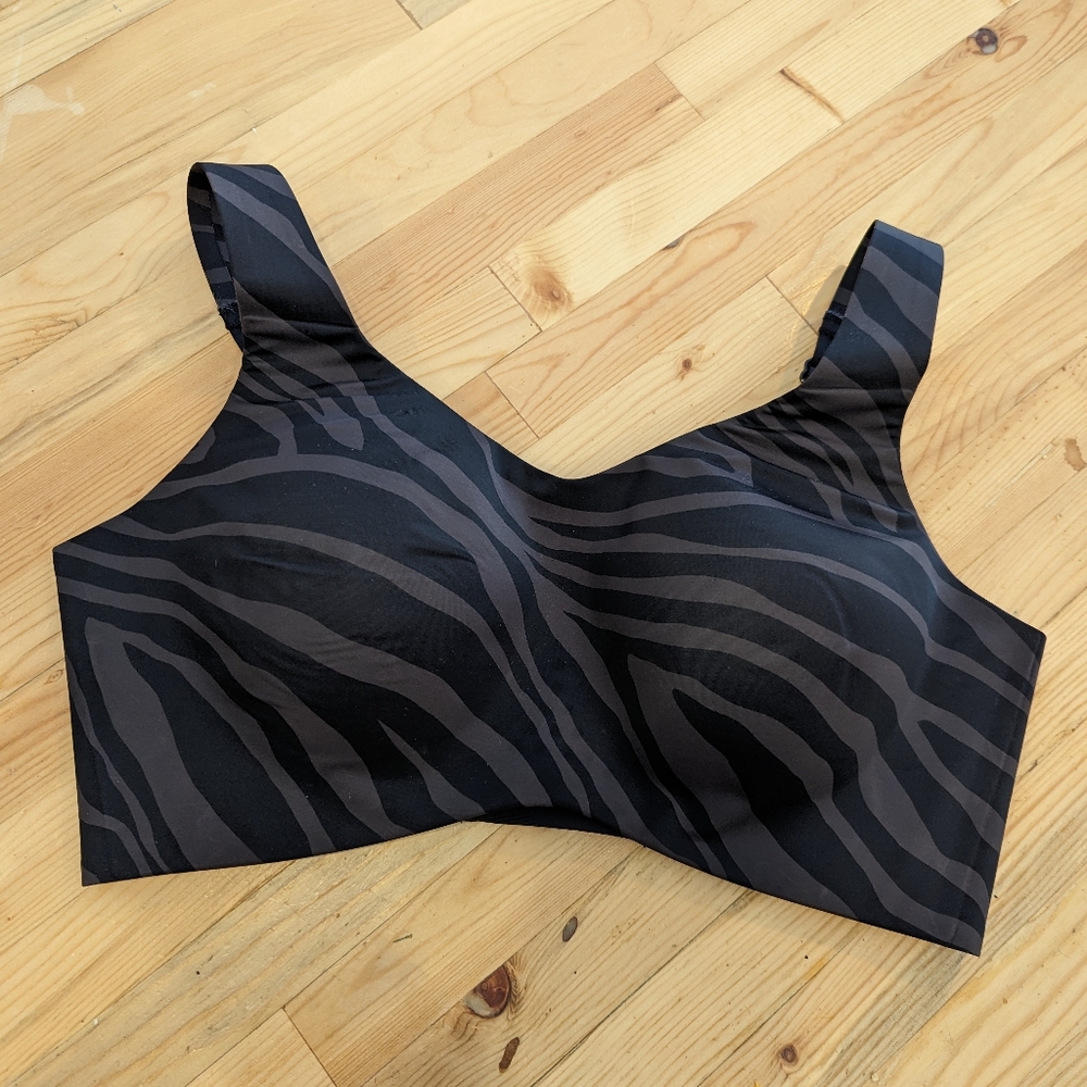 NWOT - Knix Catalyst Sports Bra - Black Zebra / Size 6